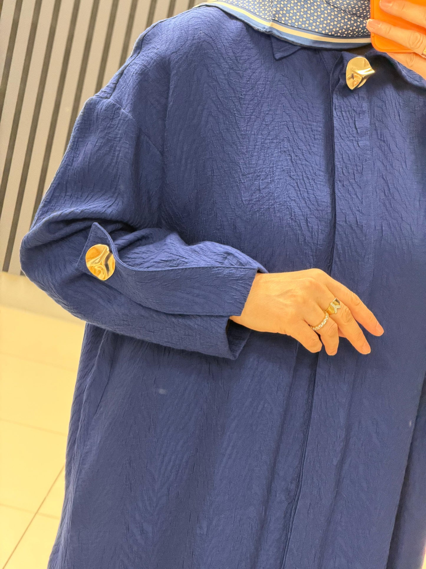 ARMINE TREND KABARTMA KUMAS GOLD DUGME DETAYLI GIYCIK
2YT402
