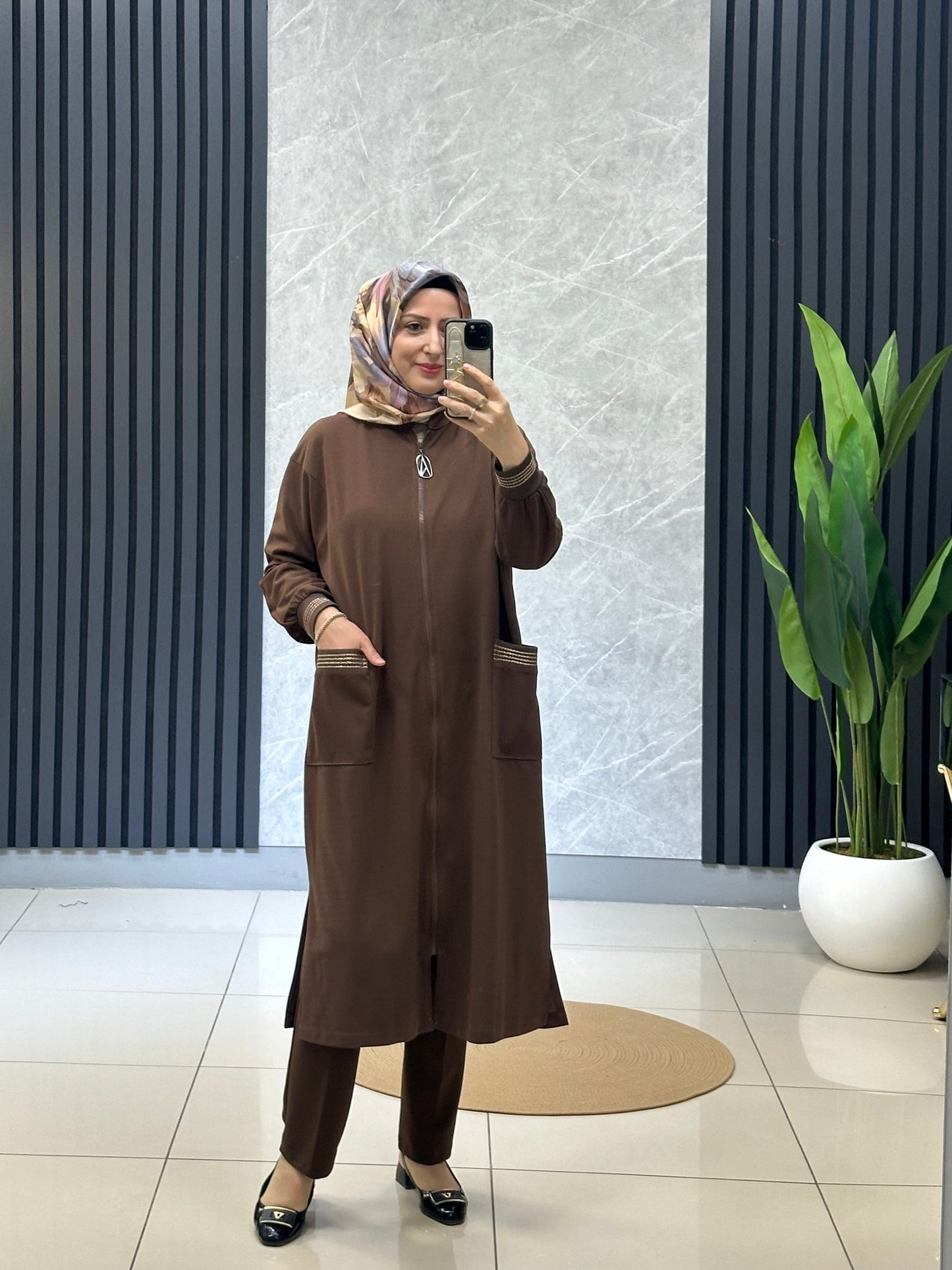 Armine giy çık