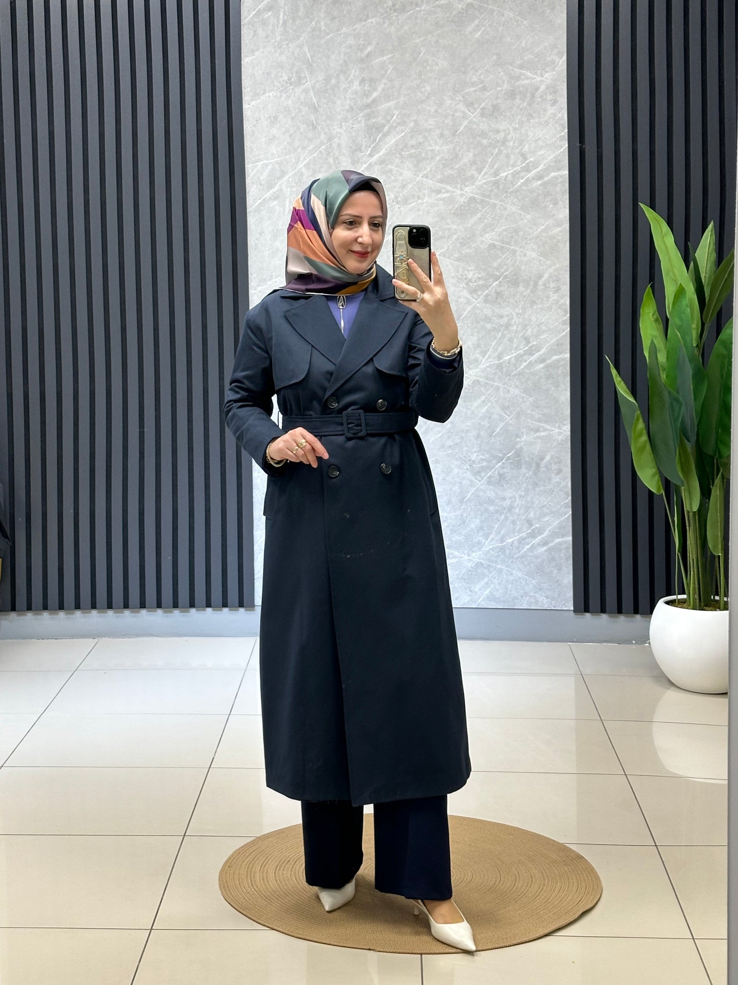 Armine trenç giy çık