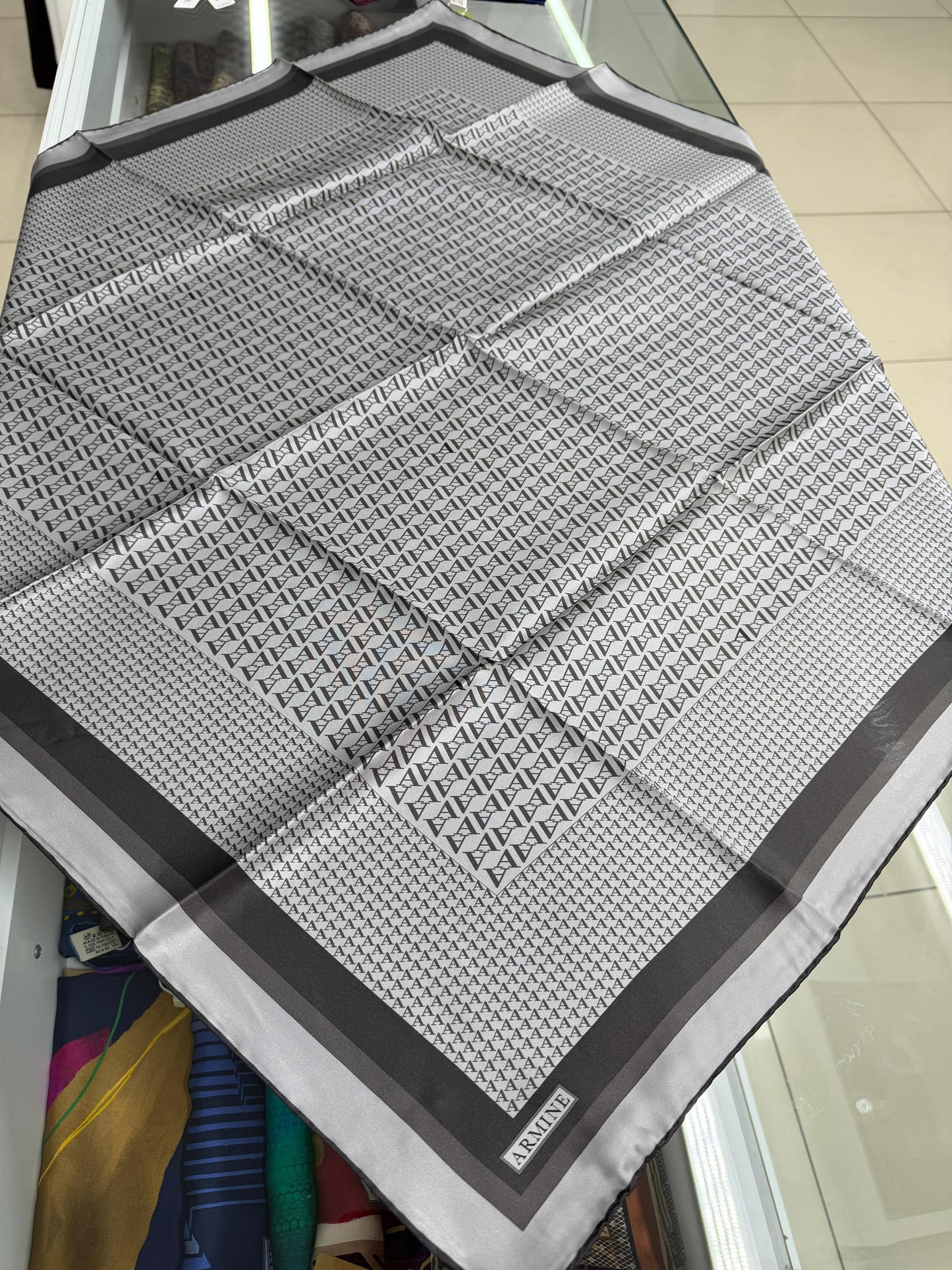 Armine 2026 ilkbahar 🌸 yaz sezonu🪻 Sura ipek eşarp