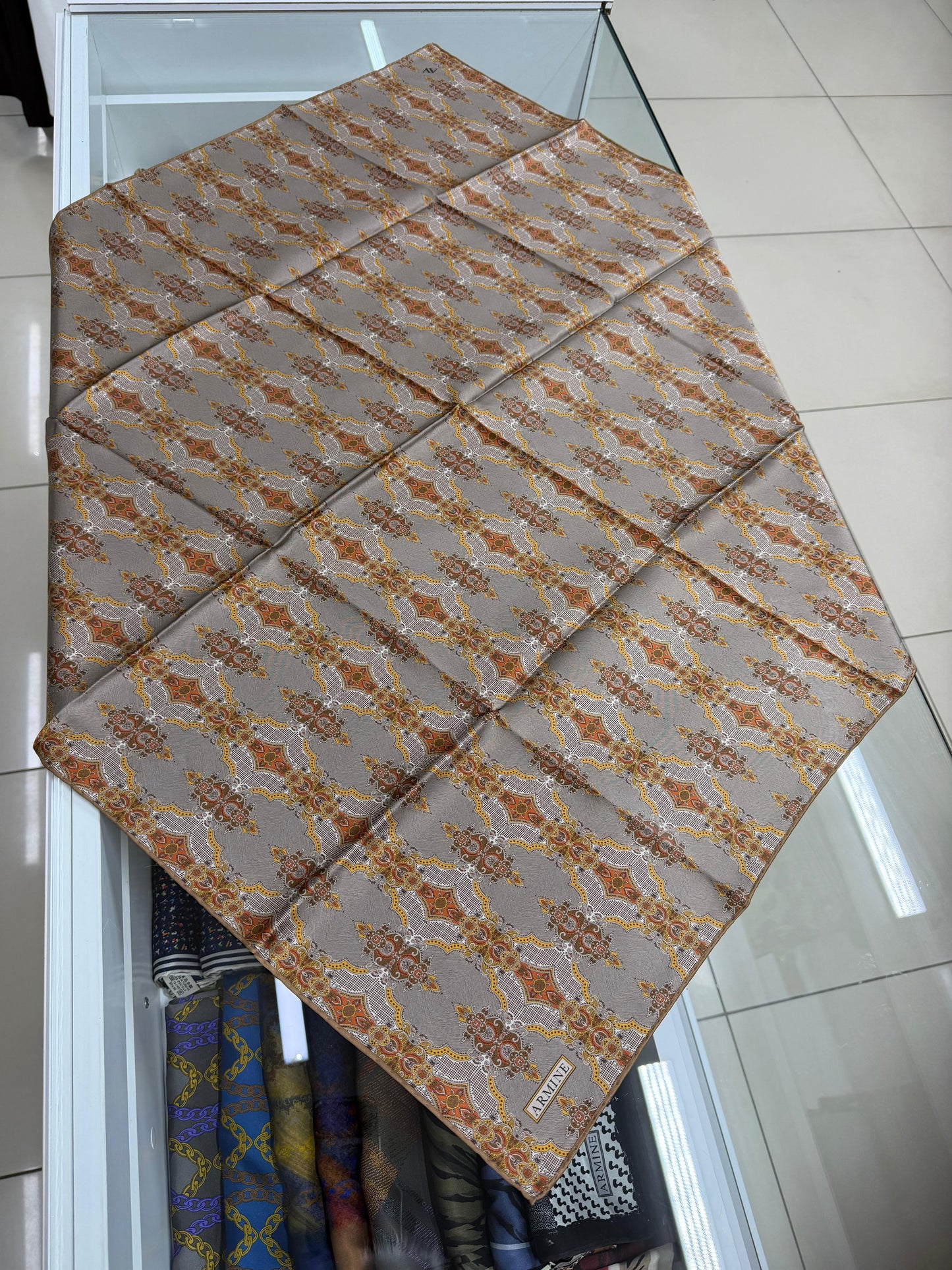 Armine 2026 ilkbahar 🌸 yaz sezonu🪻 Sura ipek eşarp