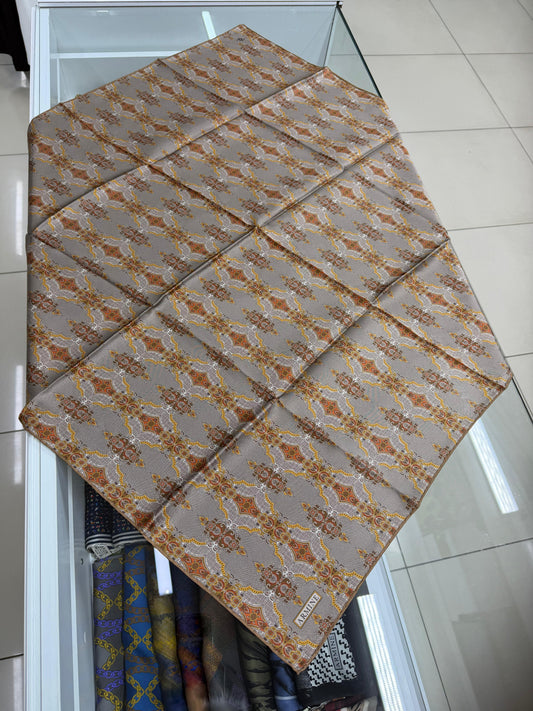 Armine 2026 ilkbahar 🌸 yaz sezonu🪻 Sura ipek eşarp