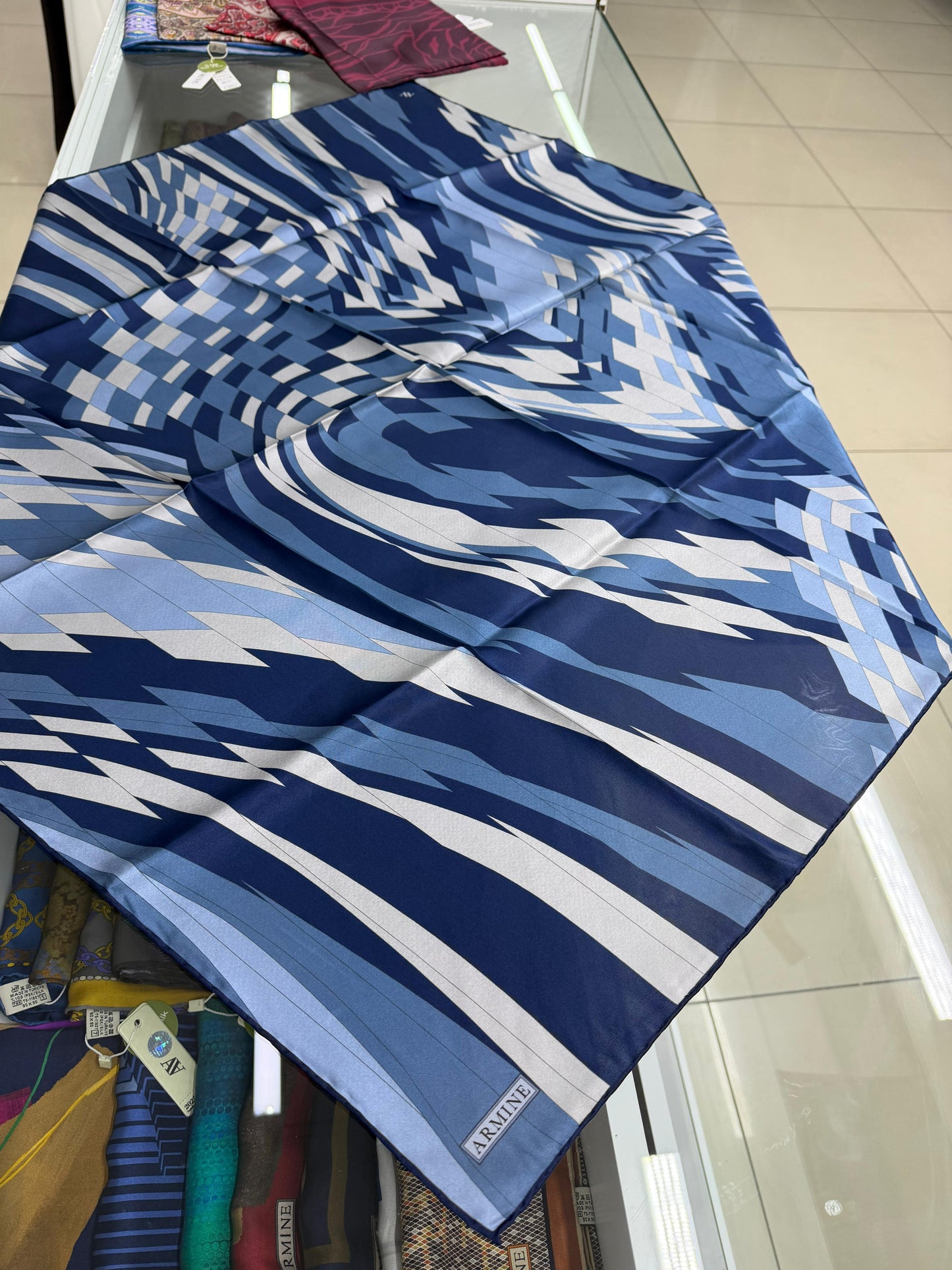 Armine 2026 ilkbahar 🌸 yaz sezonu🪻 Sura ipek eşarp