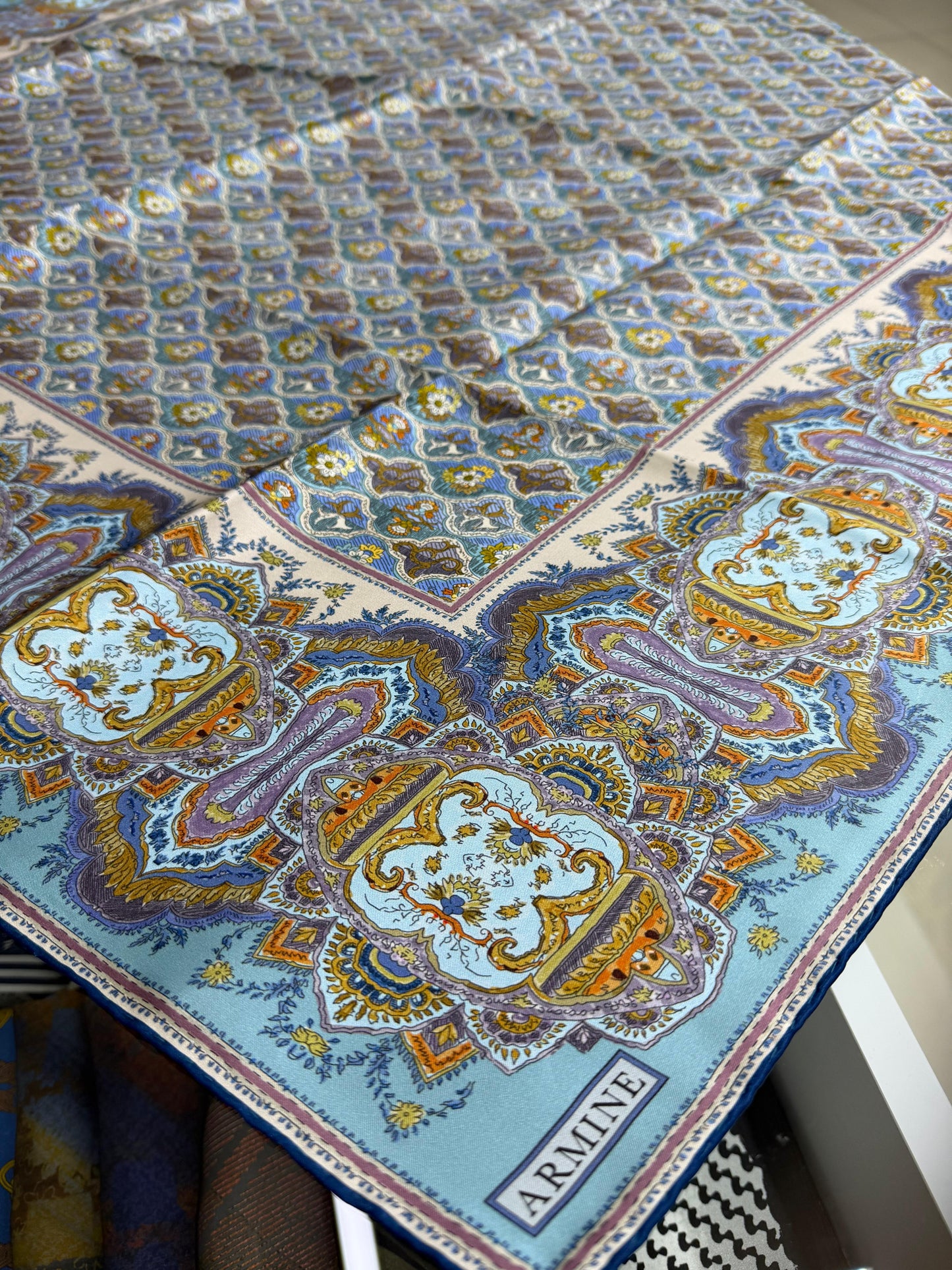 Armine 2026 ilkbahar 🌸 yaz sezonu🪻 Sura ipek eşarp