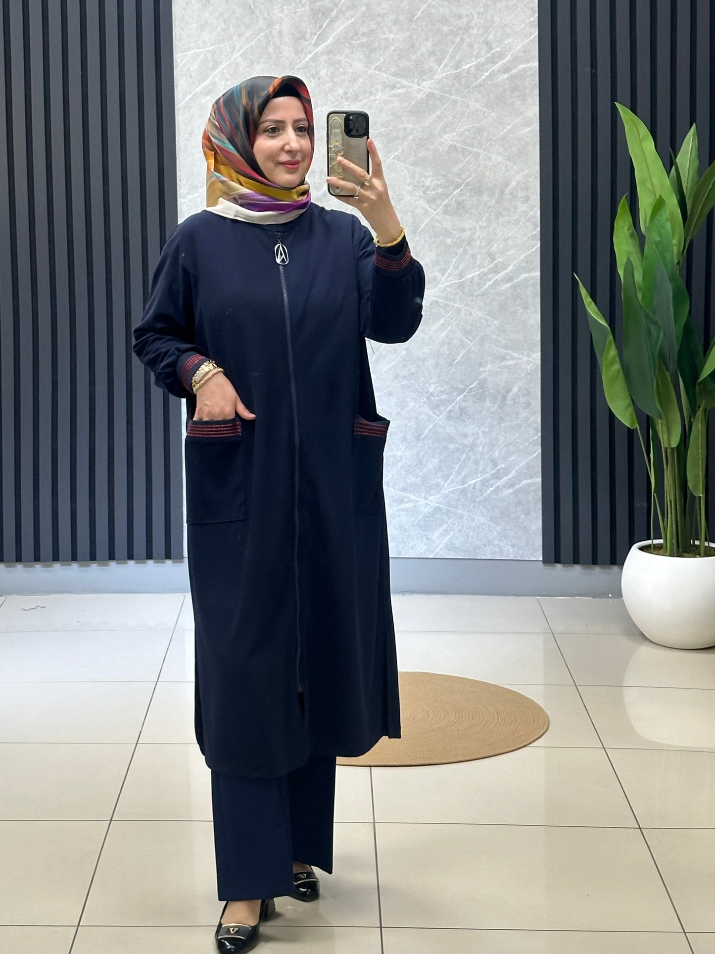 Armine giy çık