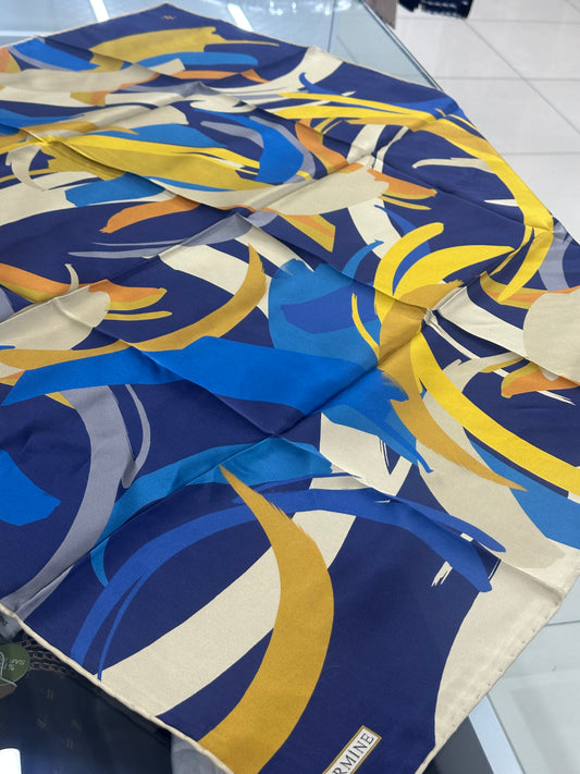 Armine sura ipek eşarp