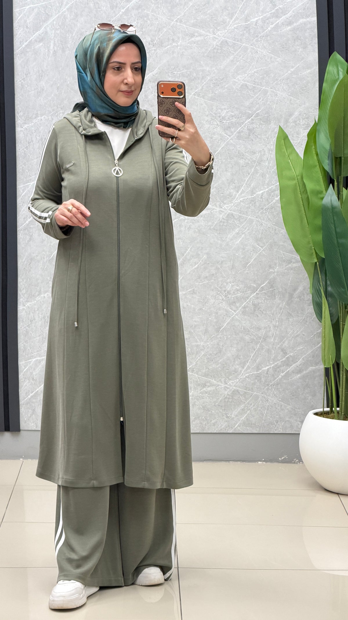 Ayşe Akay Pike Şeritli Takım 
⚡️ Ürün Kodu: 5117