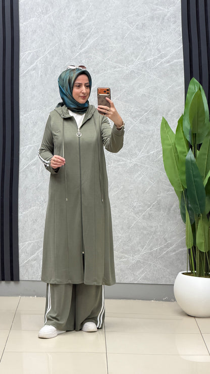 Ayşe Akay Pike Şeritli Takım 
⚡️ Ürün Kodu: 5117