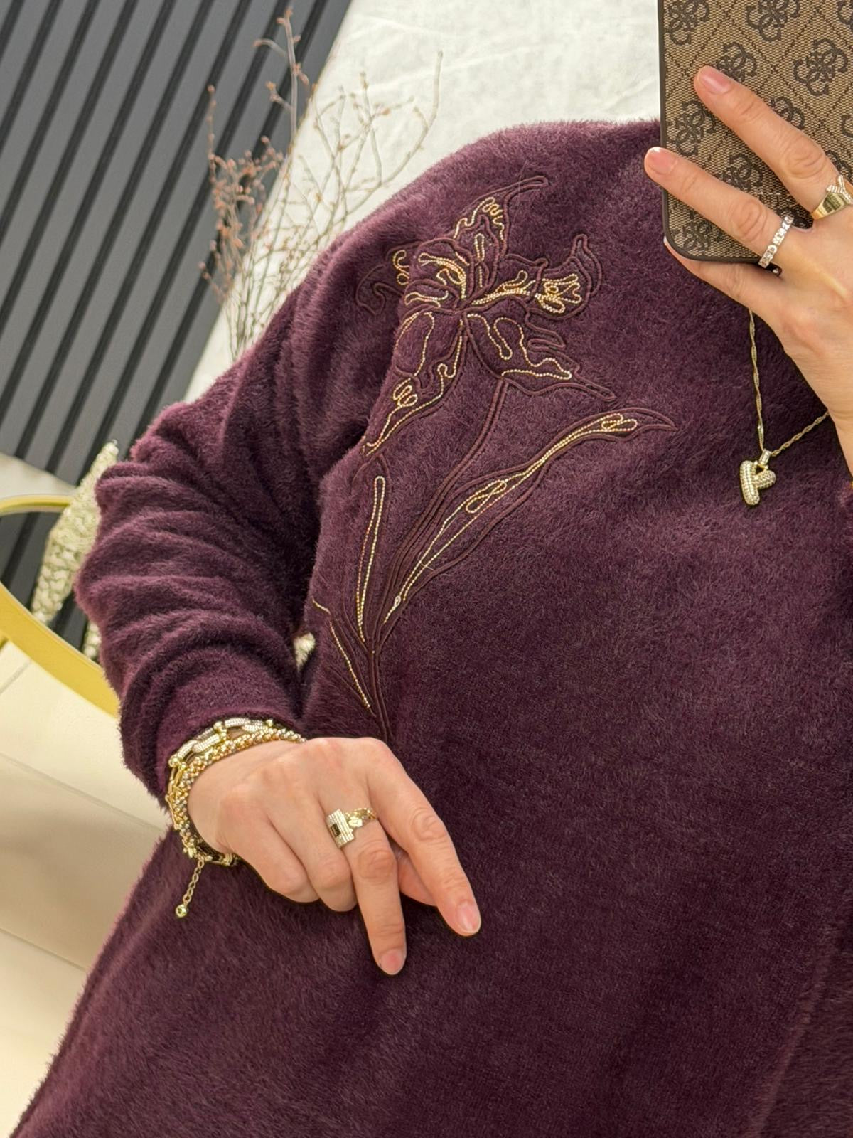 Göğsü cicek işlemeli angora kazak 140562