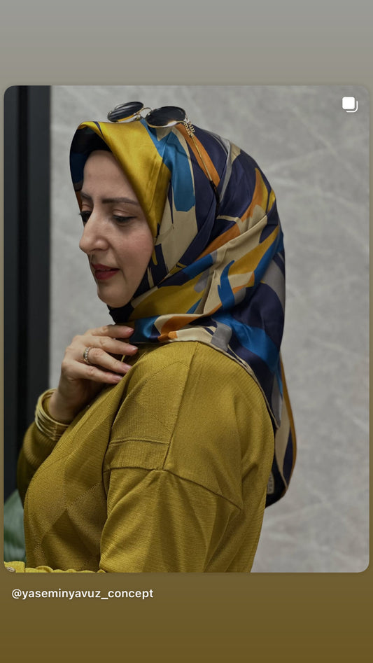 Armine sura ipek eşarp