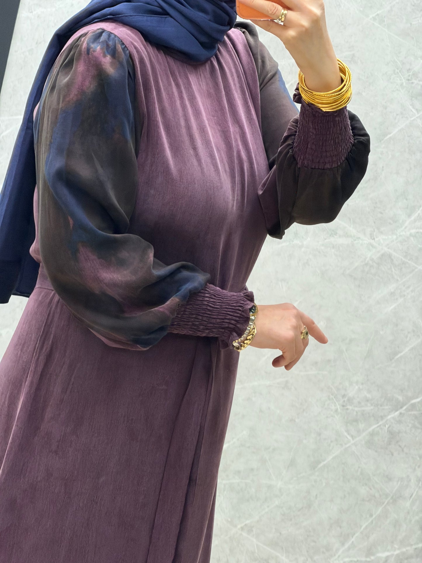 Noşhe kolu garneli elbise
kod 4669