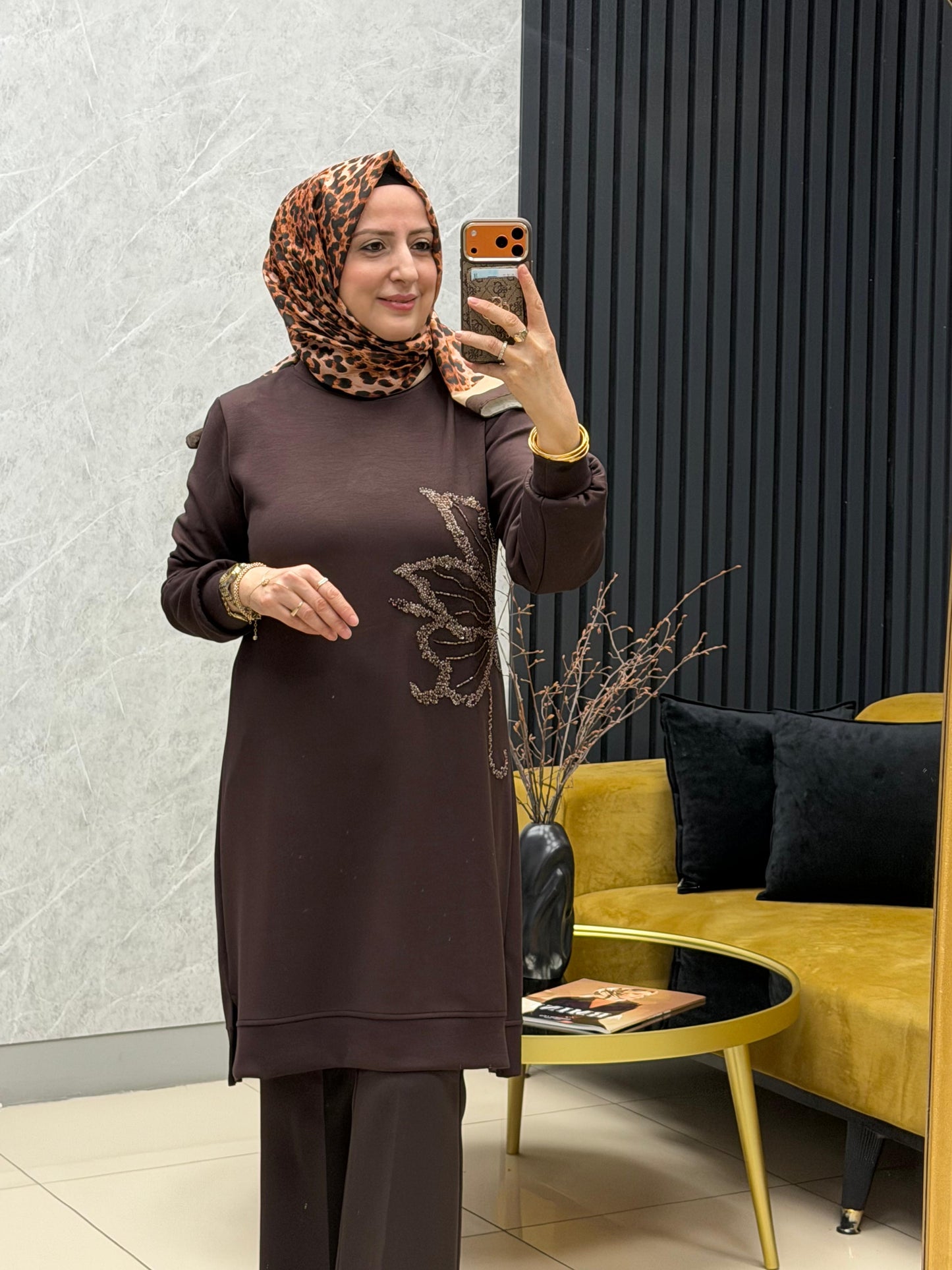 Ayşe Akay lotus çiçek işlemeli tunik