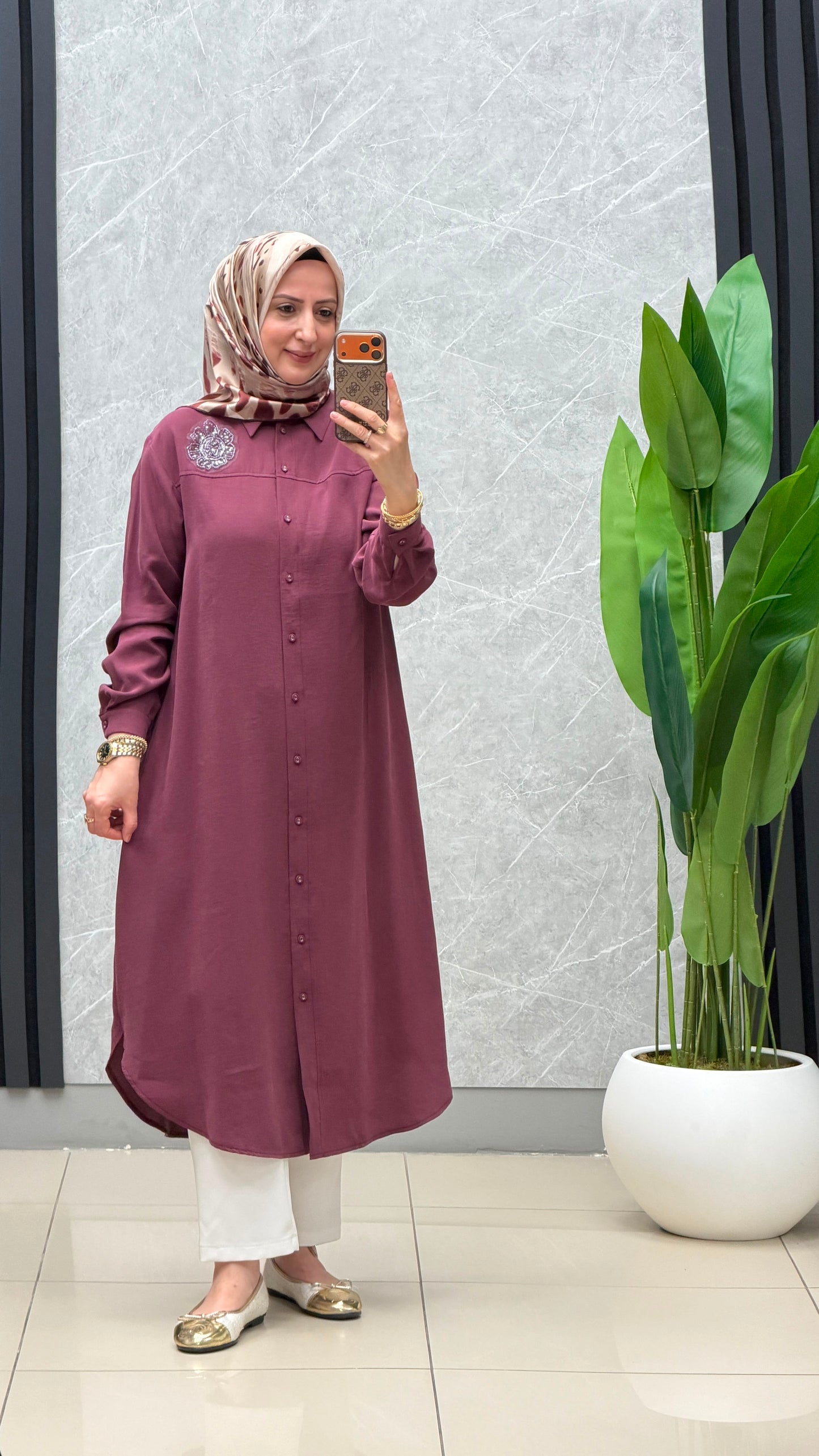 Armine Trend Yaka Aksesuar Detay Tunik / Ürün kod ARM403