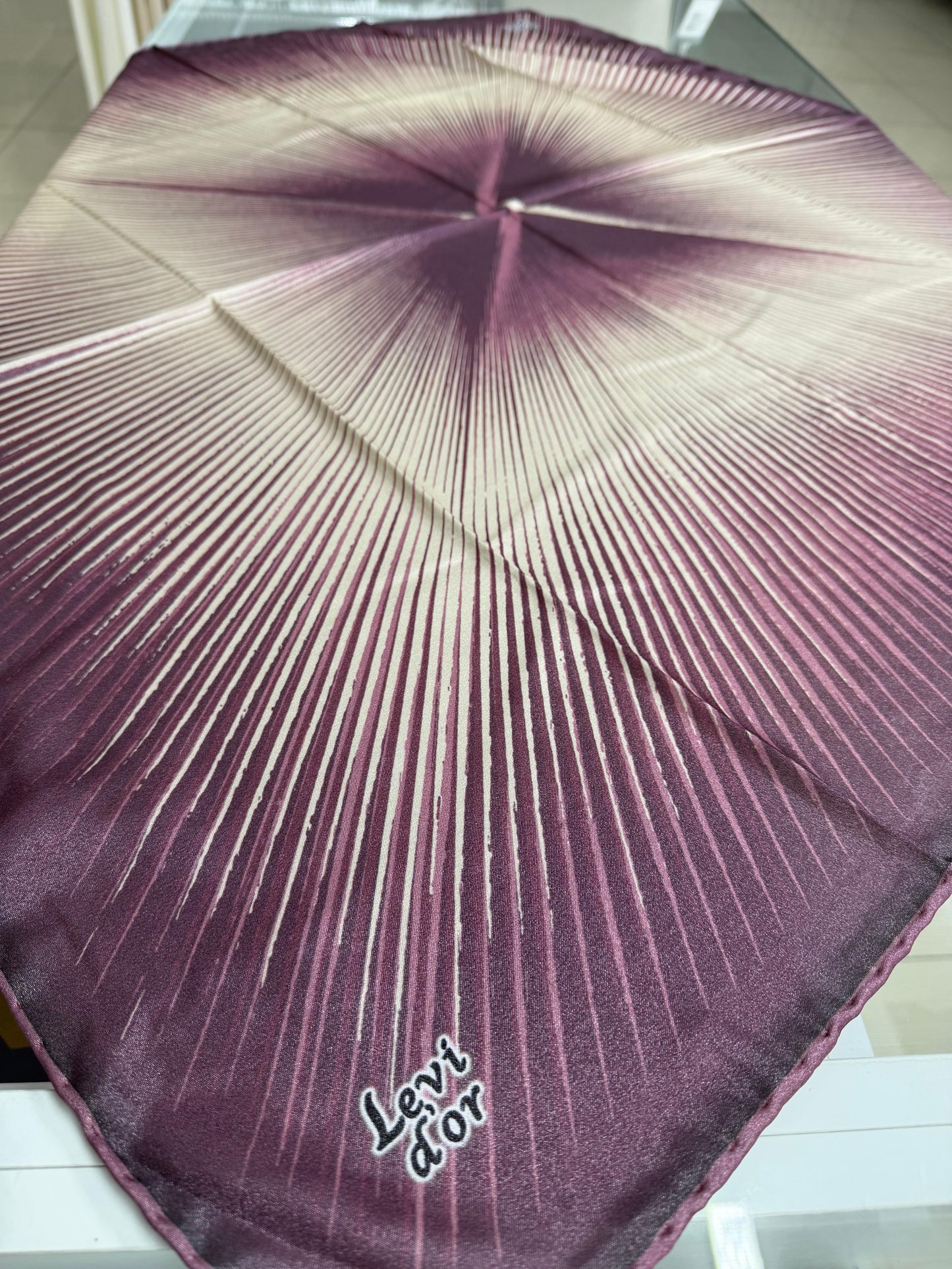 Levidor kristal eşarp