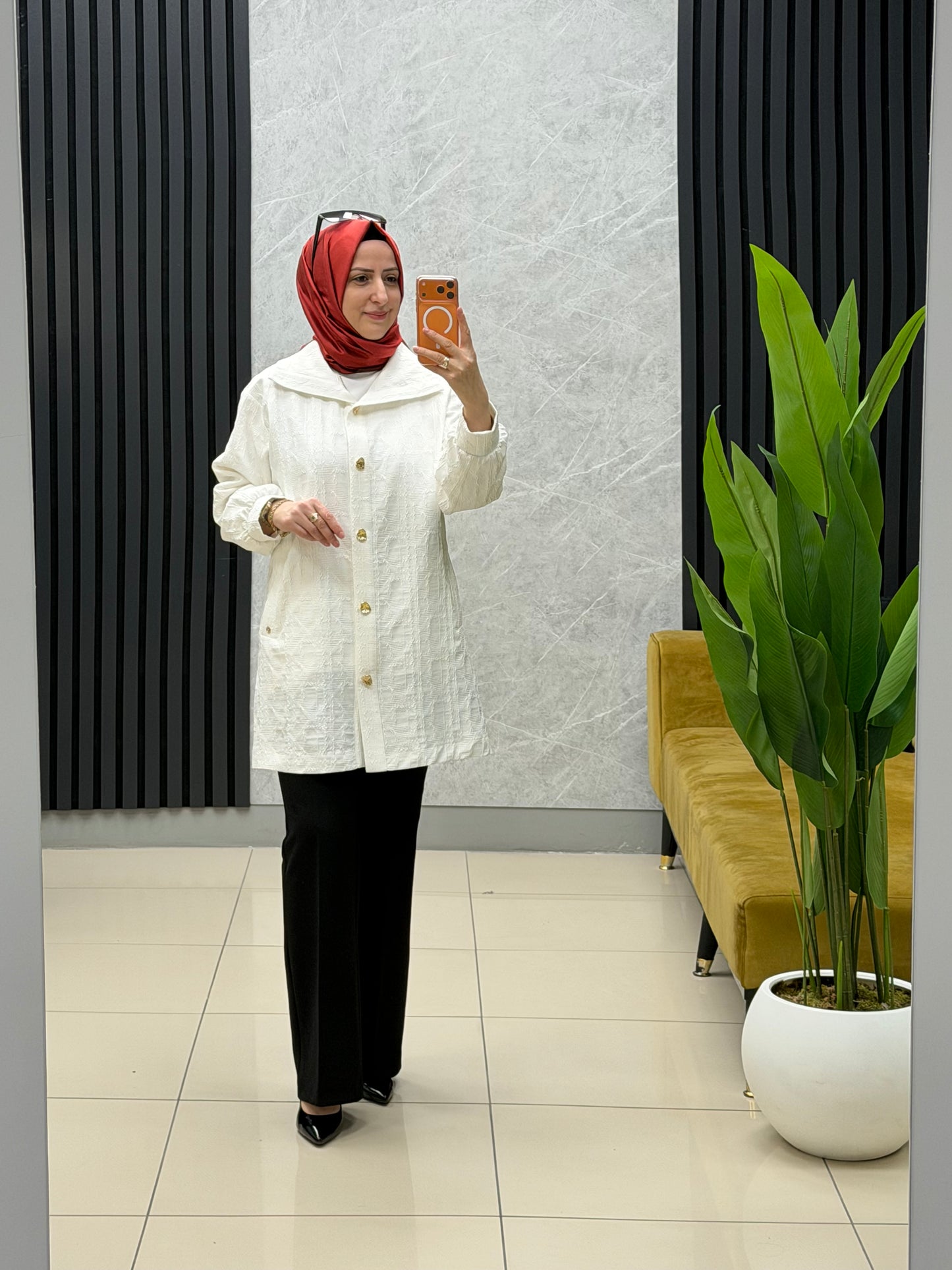 ARMİNE TREND  düğmeli kabartmalı ceket
Kod: 26yt508