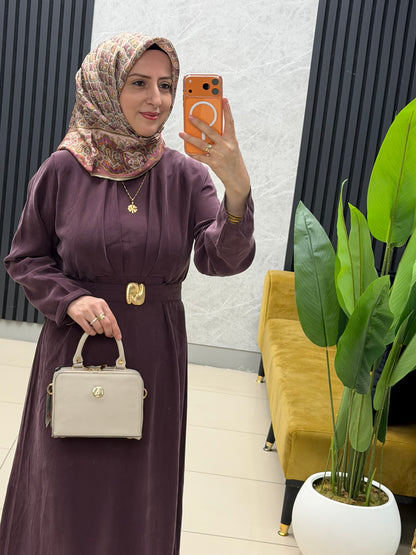 Noşhe 4675 
Göğüse drapeli kemerli kupra elbise