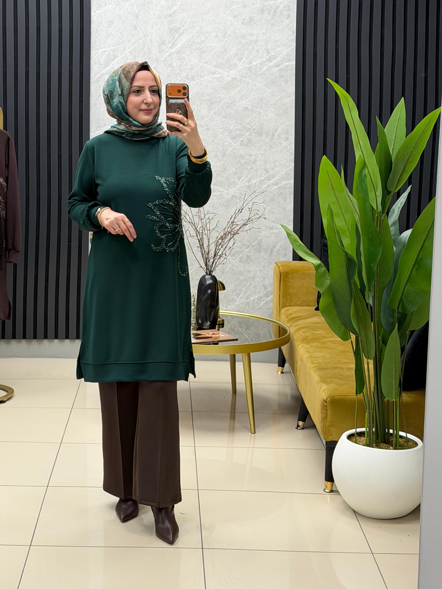 Ayşe Akay lotus çiçek işlemeli tunik