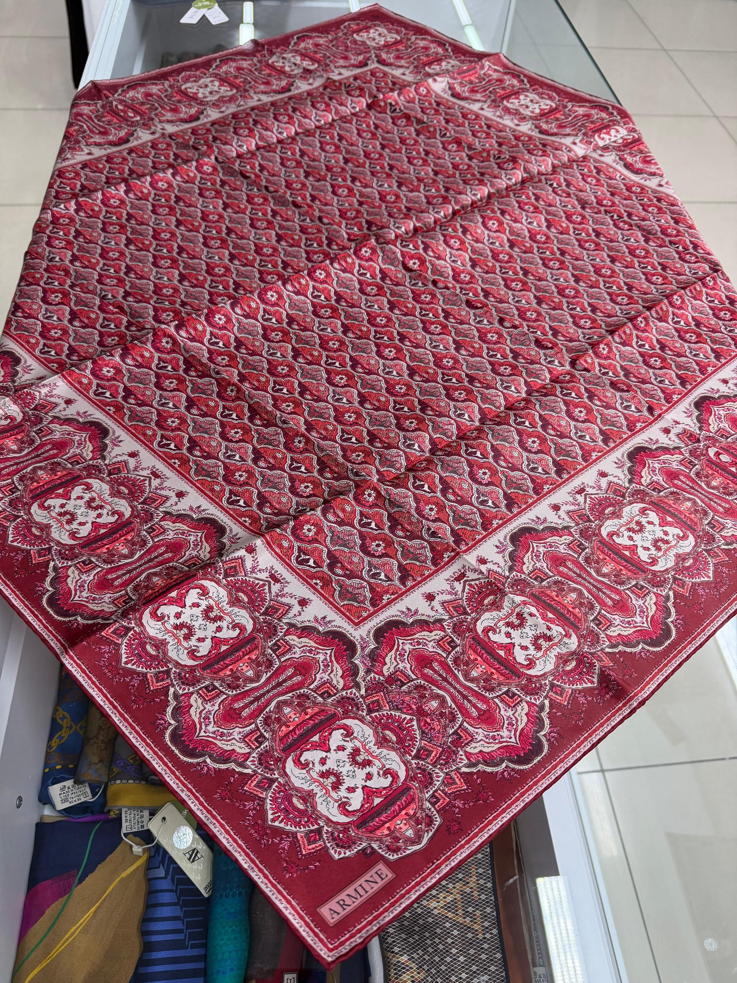 Armine 2026 ilkbahar 🌸 yaz sezonu🪻 Sura ipek eşarp