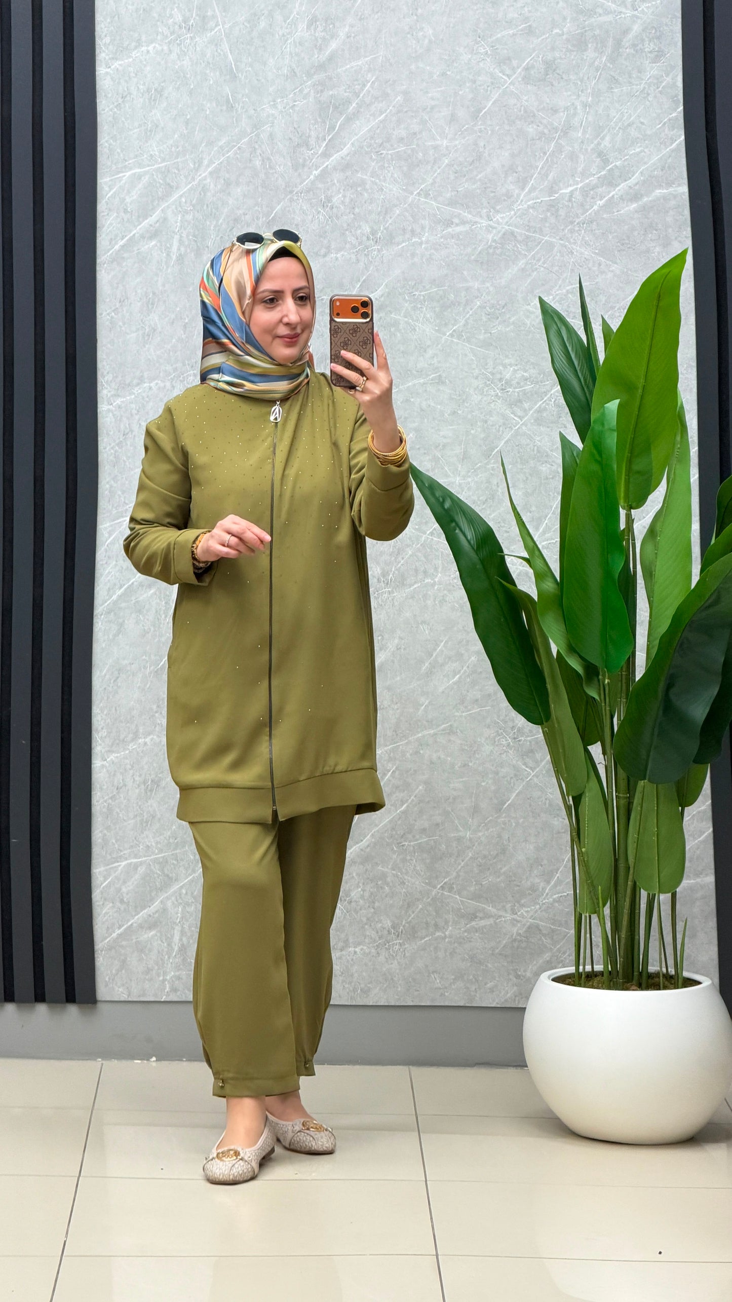 Armine trend serpme taş detaylı pantolonlu TAKIM takim kod: 26yt625