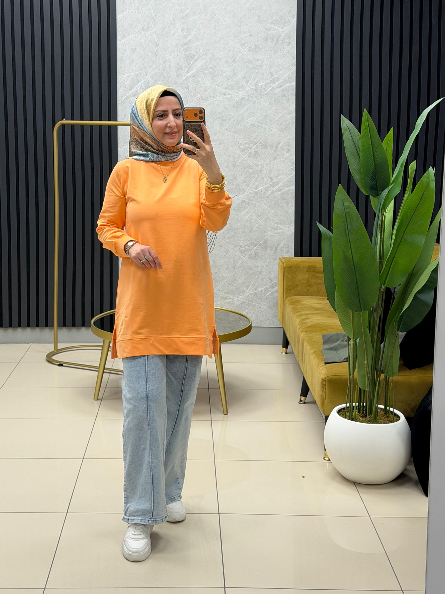 Ayşe Akay moda conpact kas penye