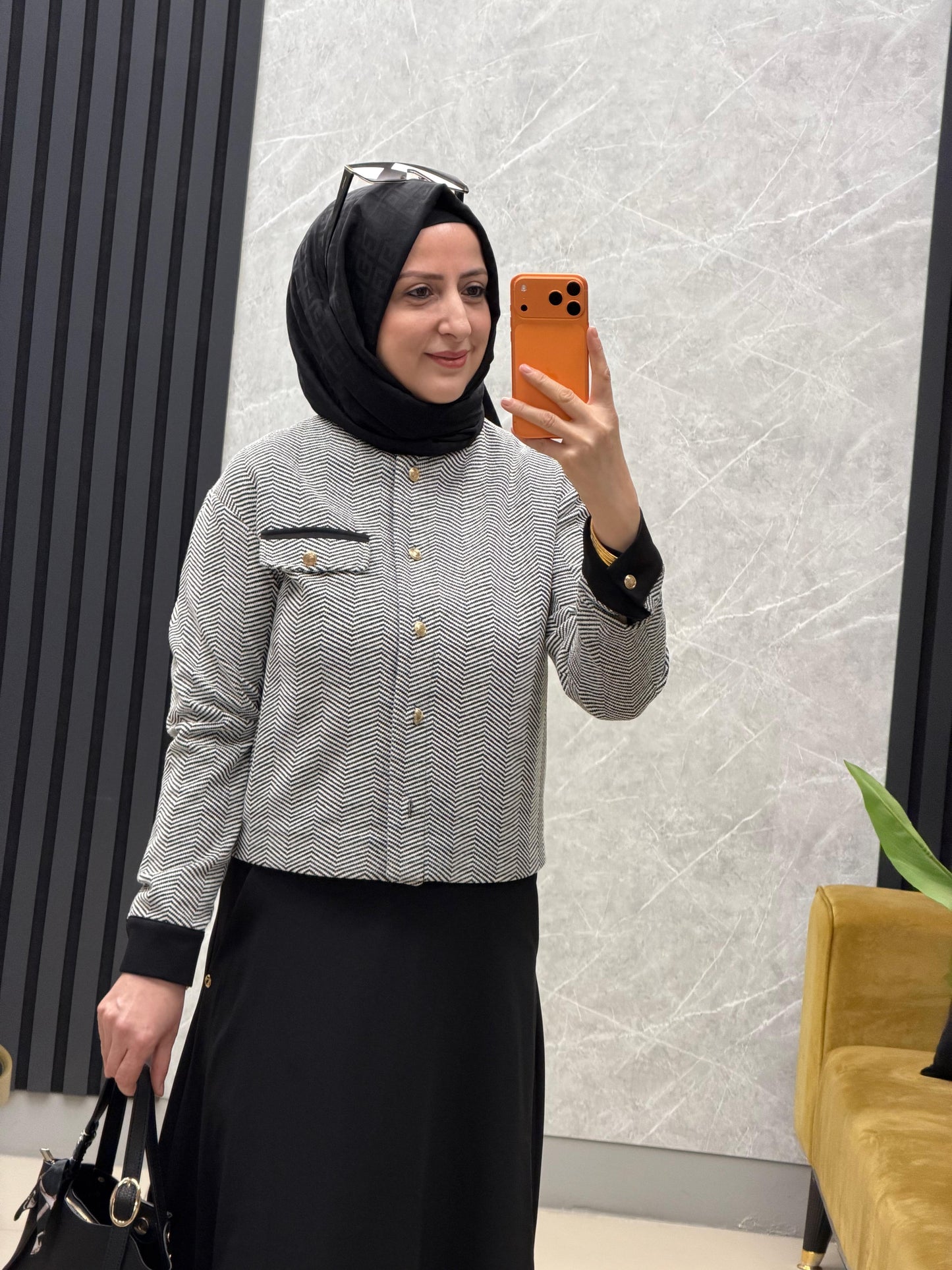 ARMİNE TREND SİYAH BEYAZ CEKETLİ TAKIM 25KT608