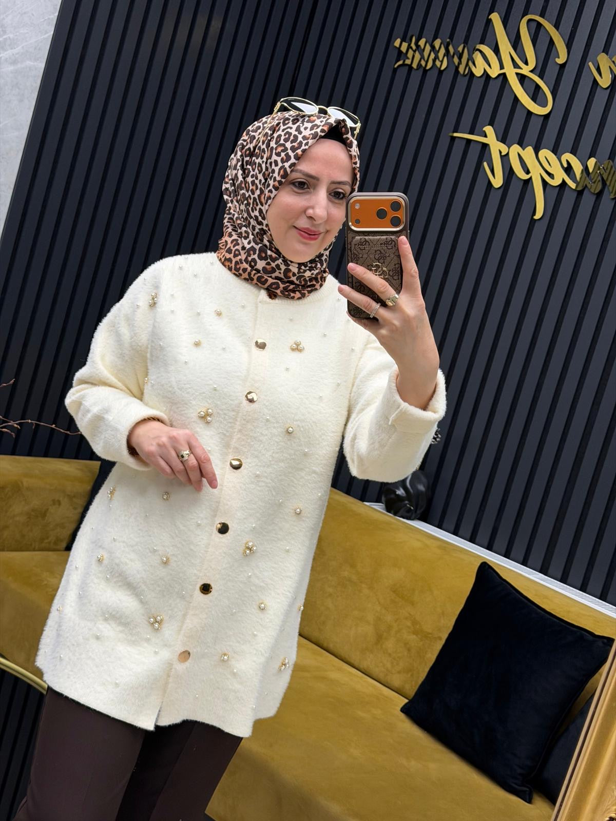 Angora taşlı ceket