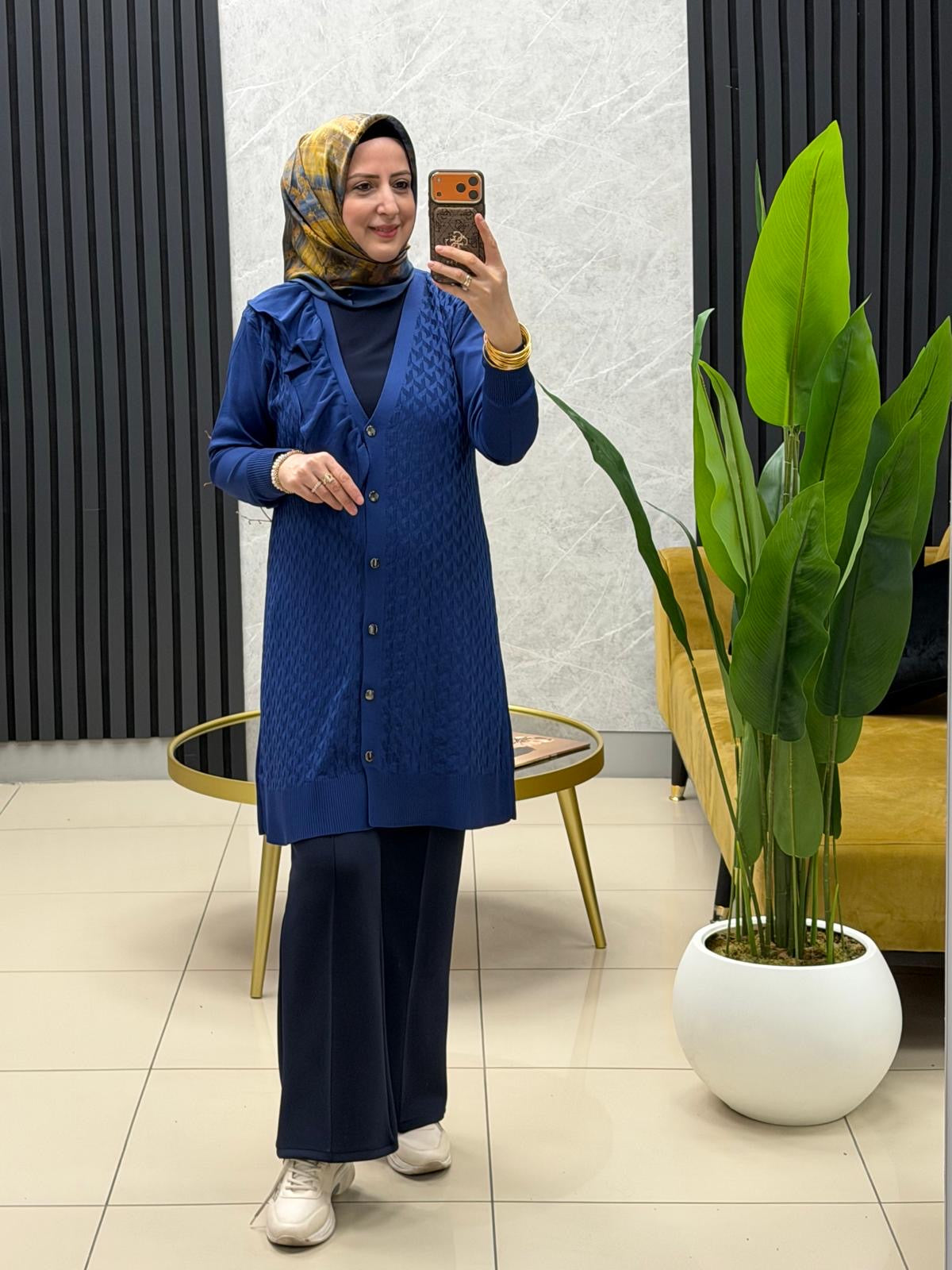 Tuğra Fırfırlı V yaka düğmeli spor ceket PLC12