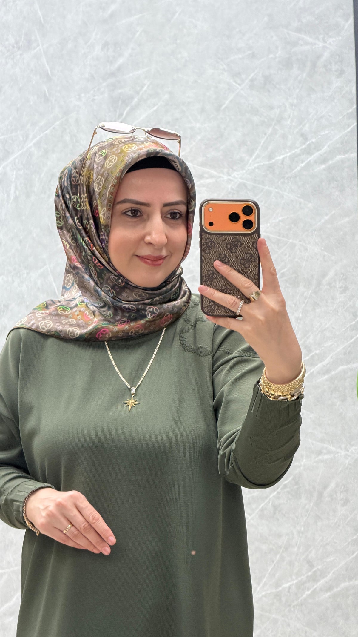 Aker Sura İpek Eşarp