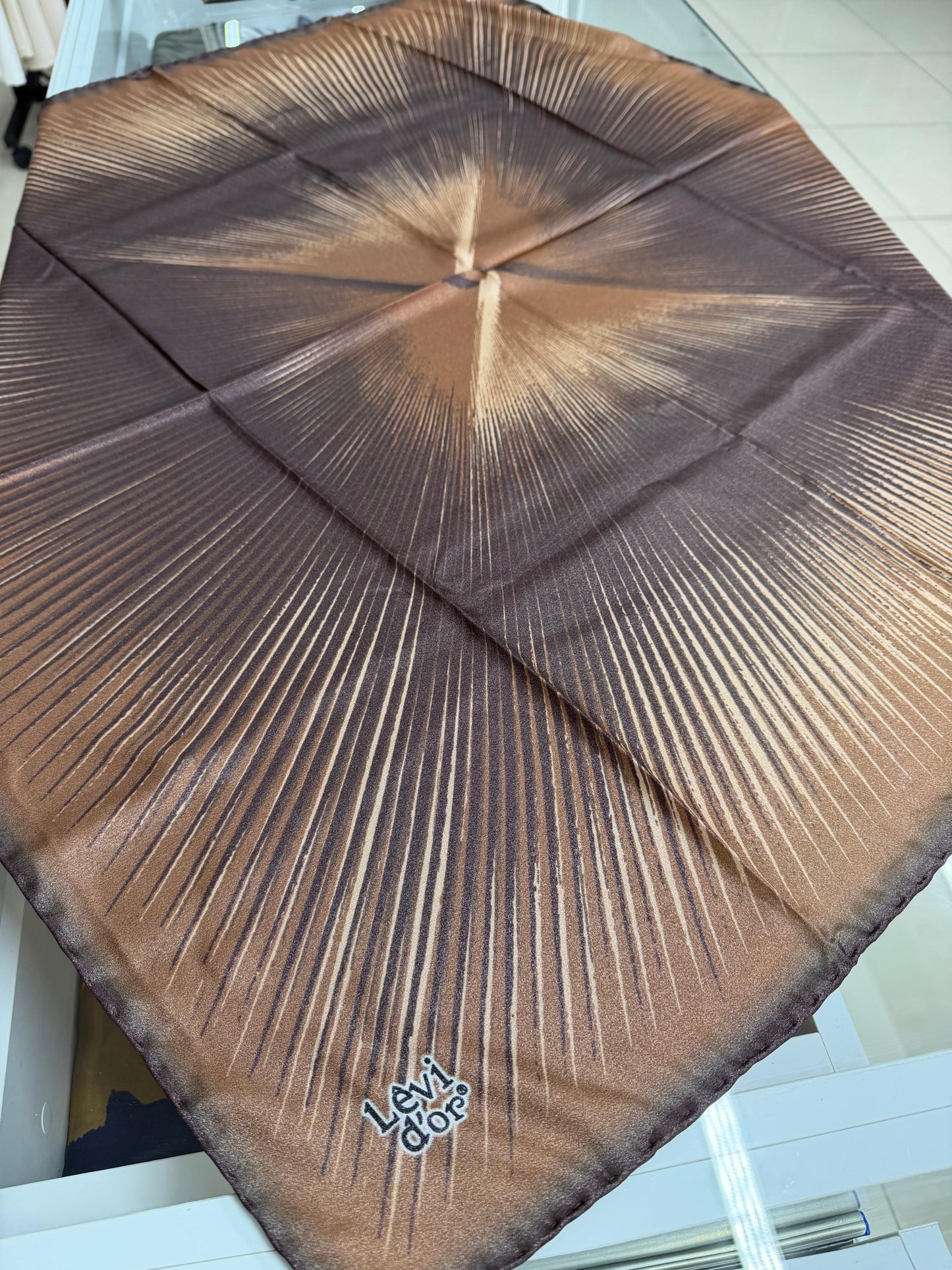 Levidor kristal eşarp