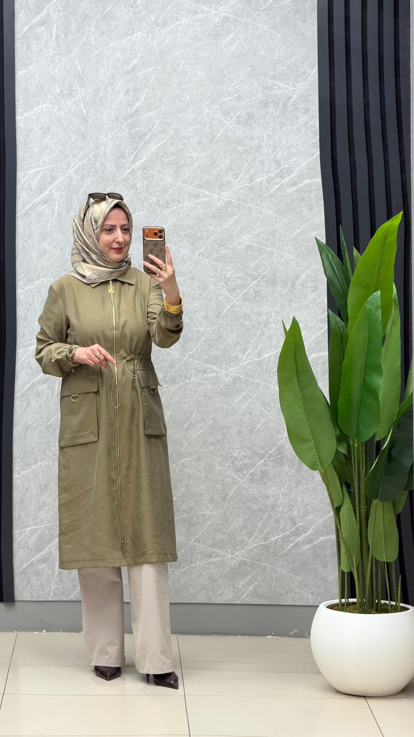 Armine Trend giy çık gold fermuarlı kap kod: 26YT501
