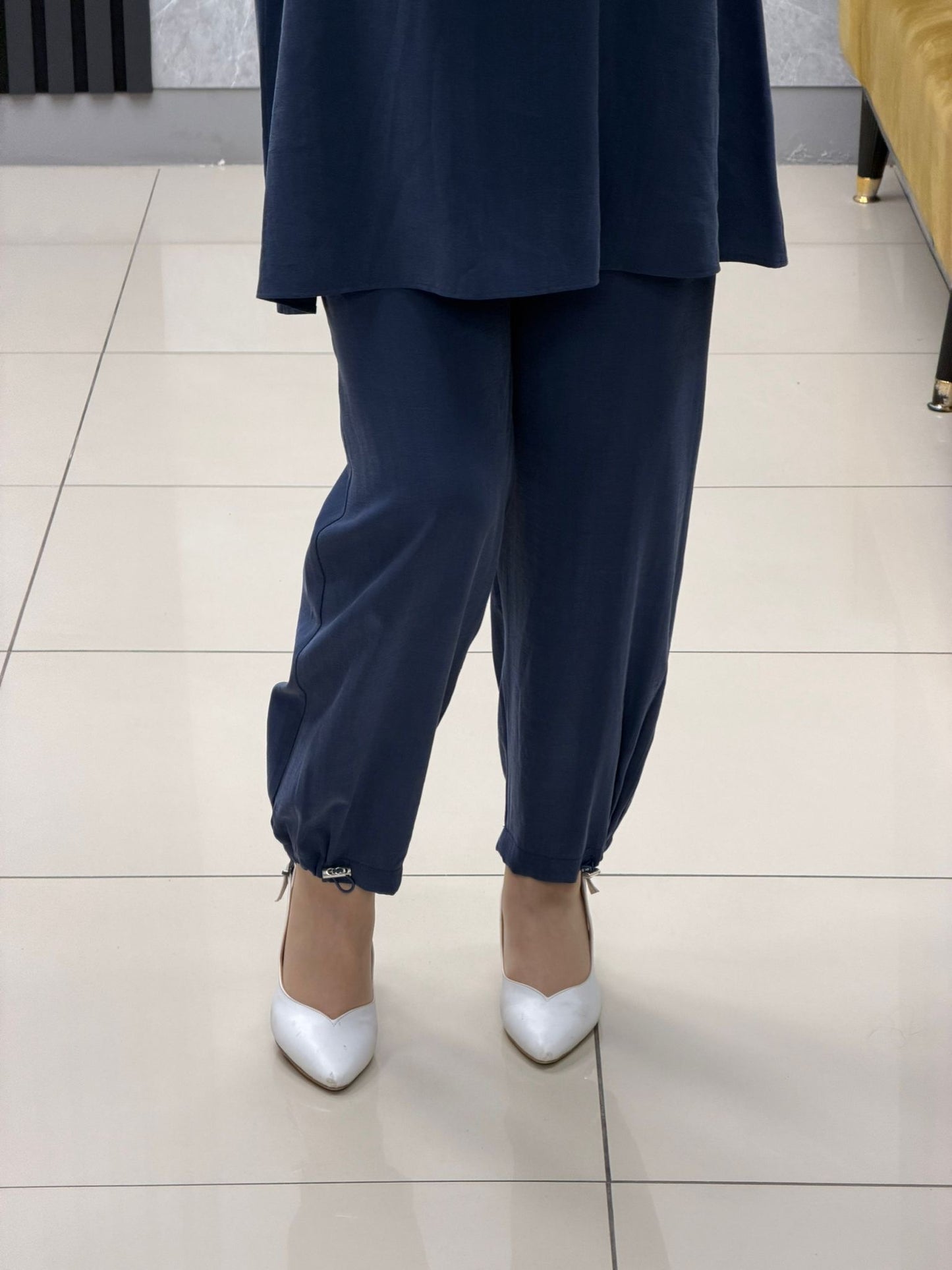 Noshe paçası lastikli ipek kupra pantolon 4640