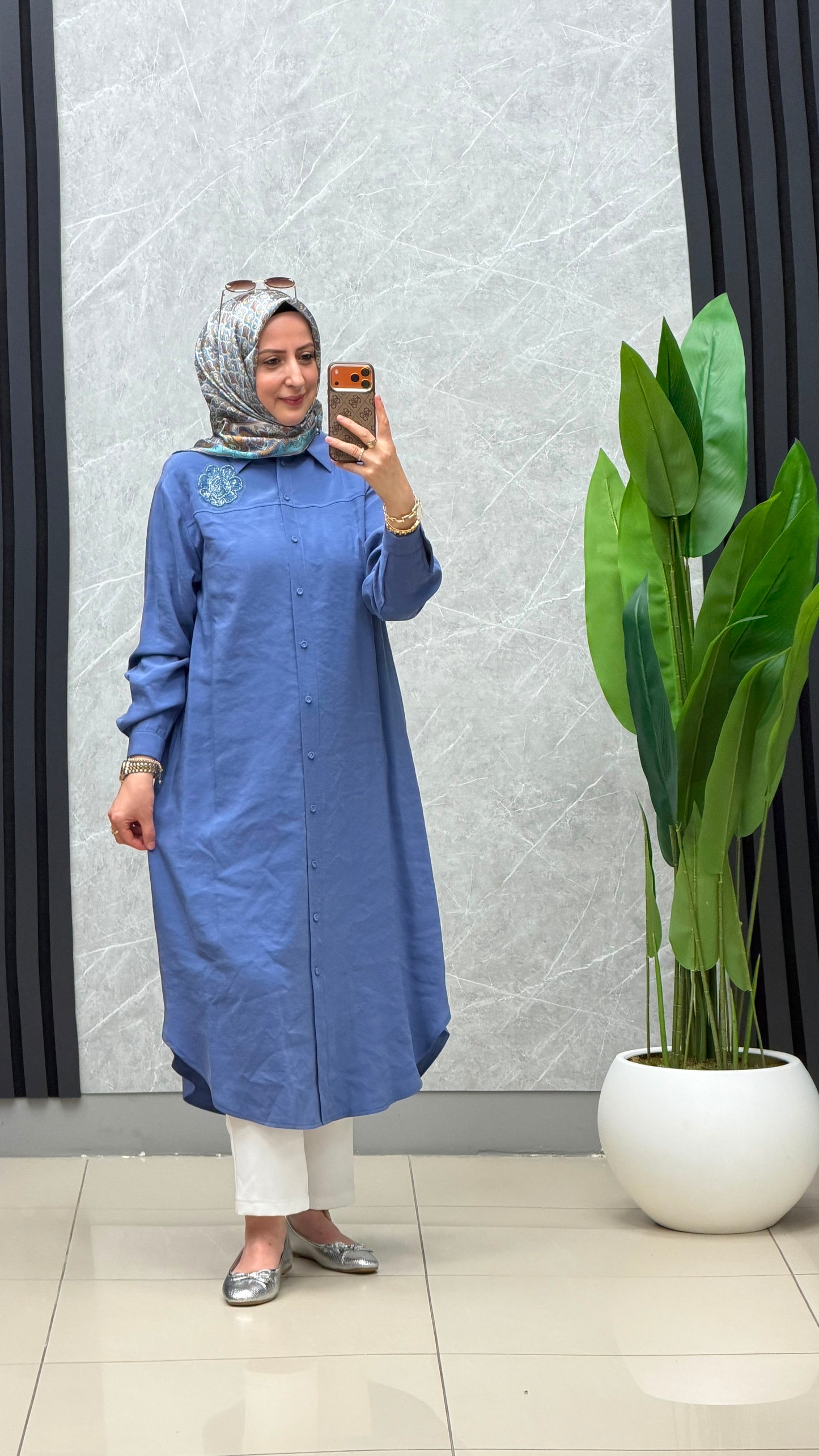 Armine Trend Yaka Aksesuar Detay Tunik / Ürün kod ARM403