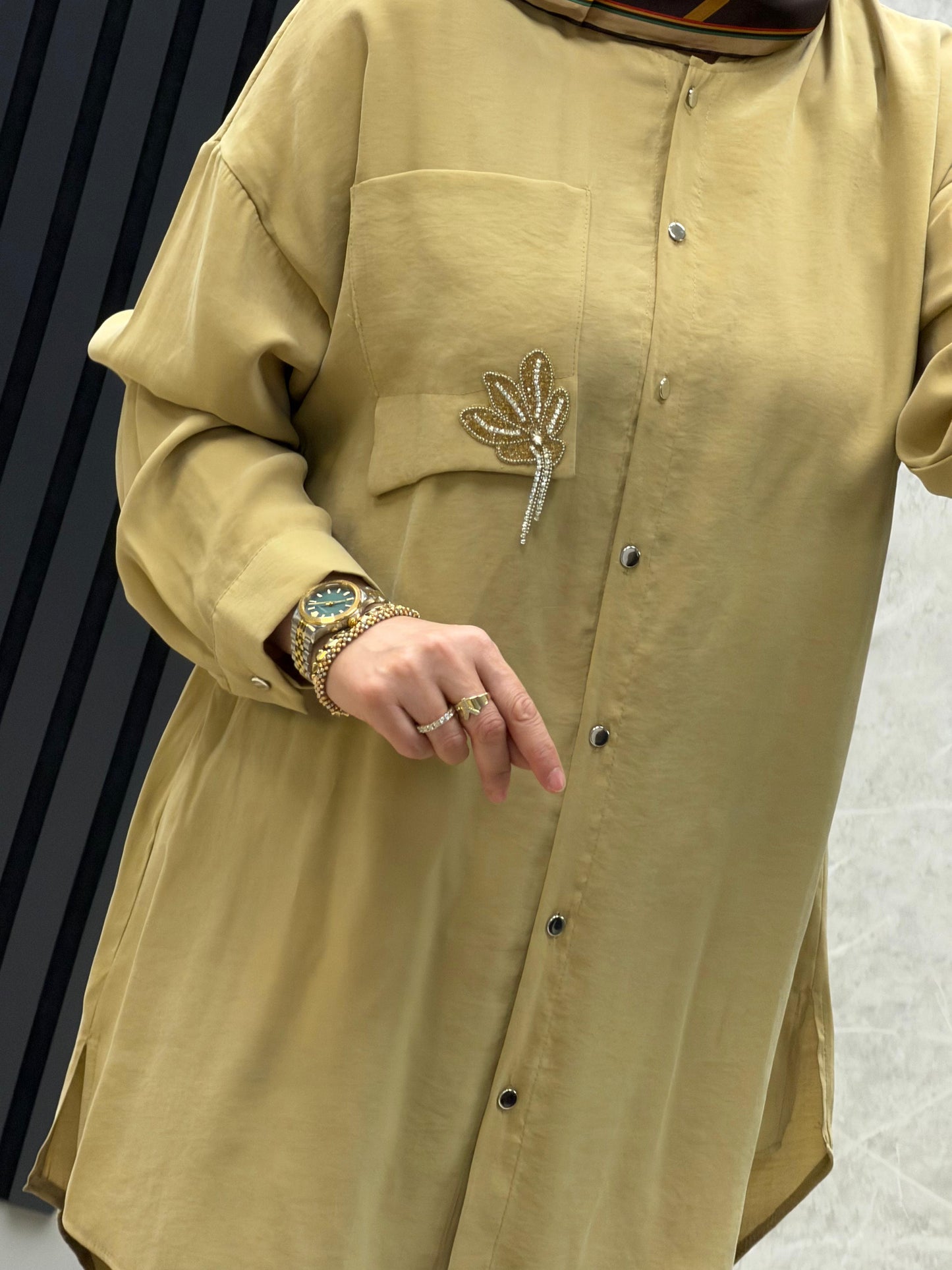 Puane cep detaylı boncuk işlemeli/gömlek tunik 
Kod:10763