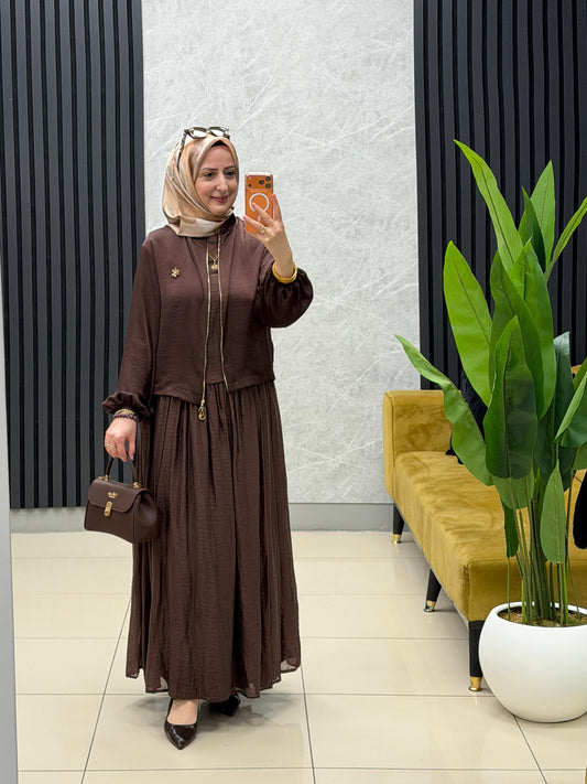 Armine trend üclü ipek saten takım.
26YT649