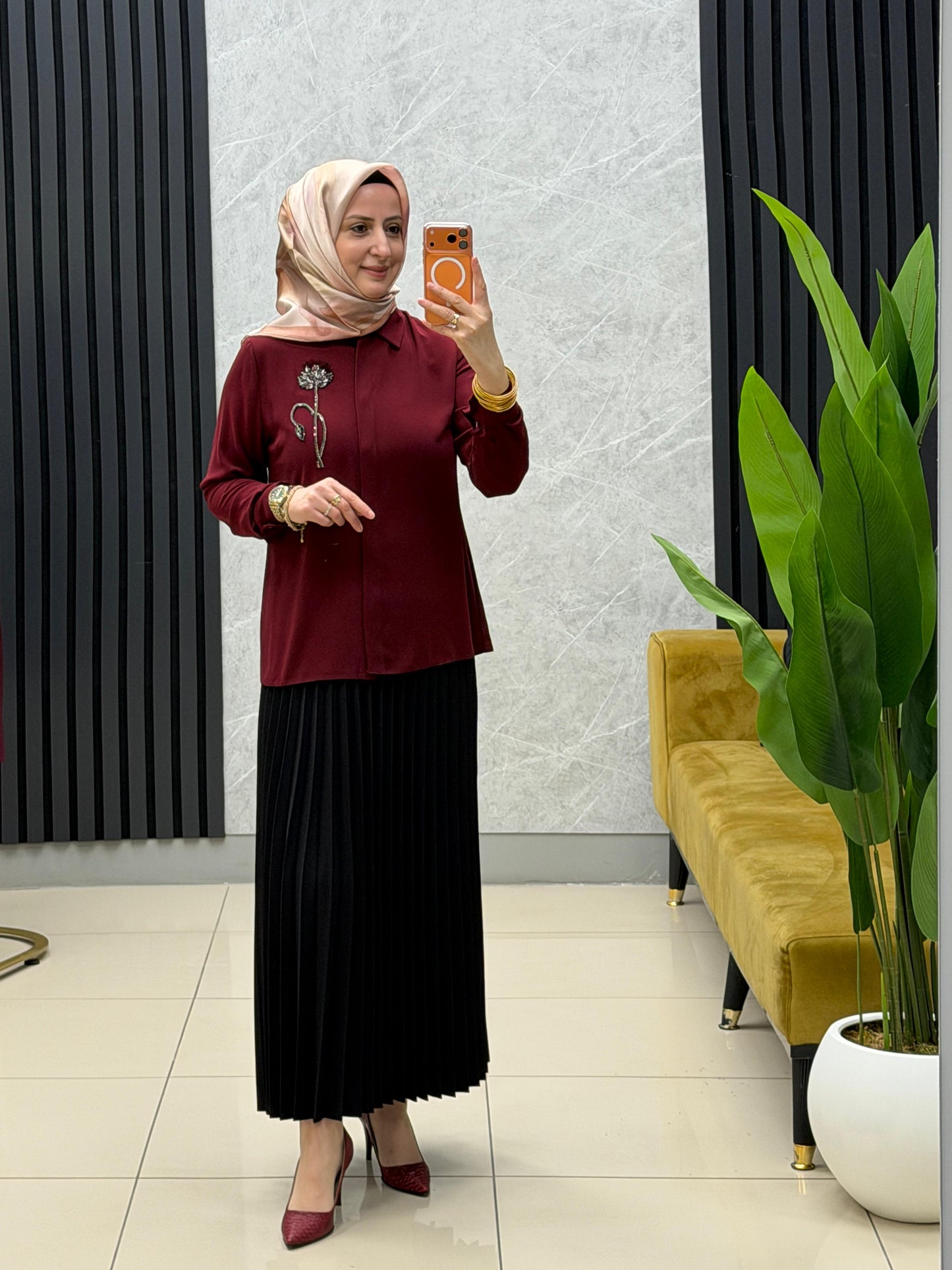 Yelda fendi etek üstü kısa gömlek 
Kod:1176