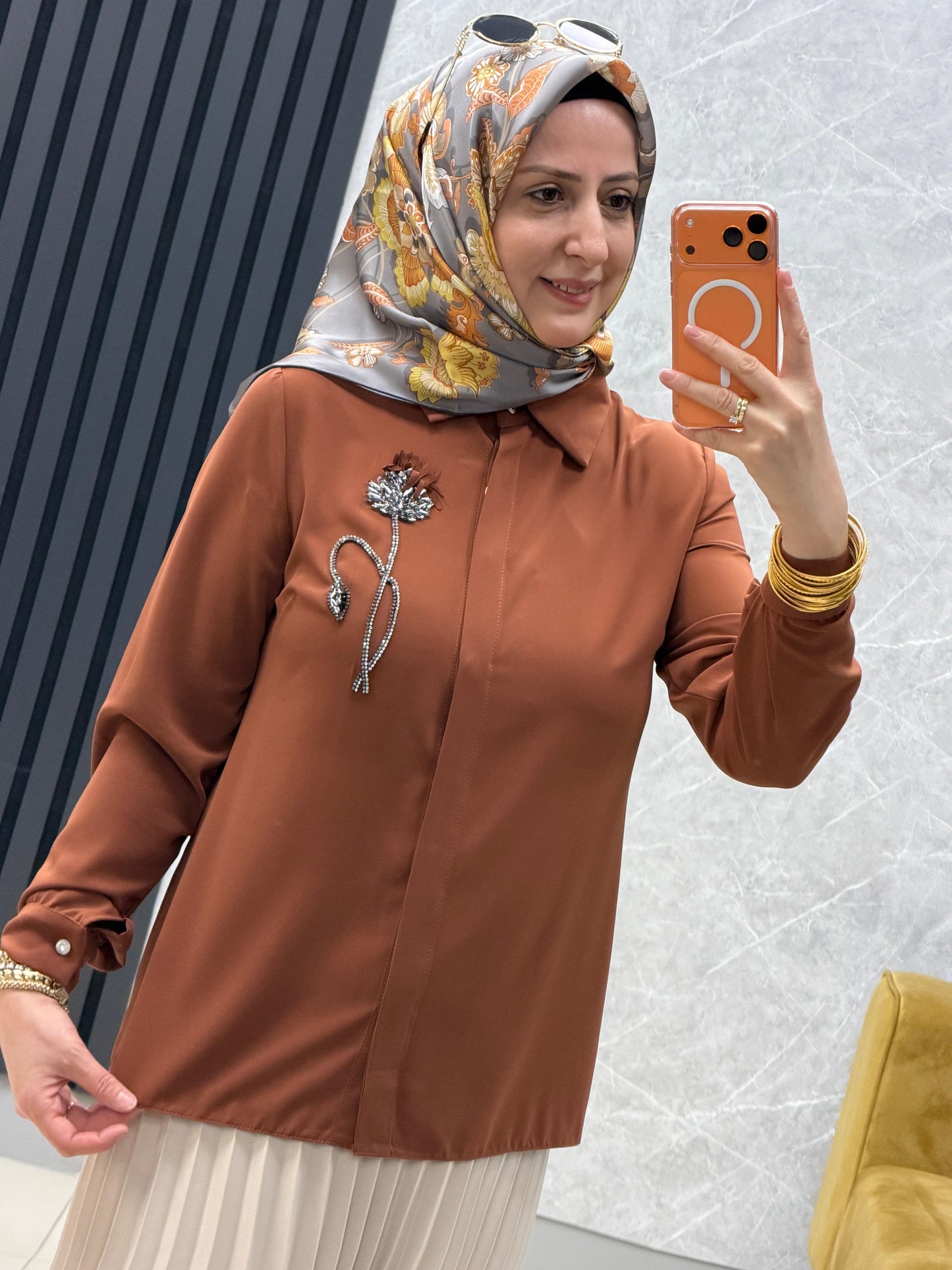 Yelda fendi etek üstü kısa gömlek 
Kod:1176