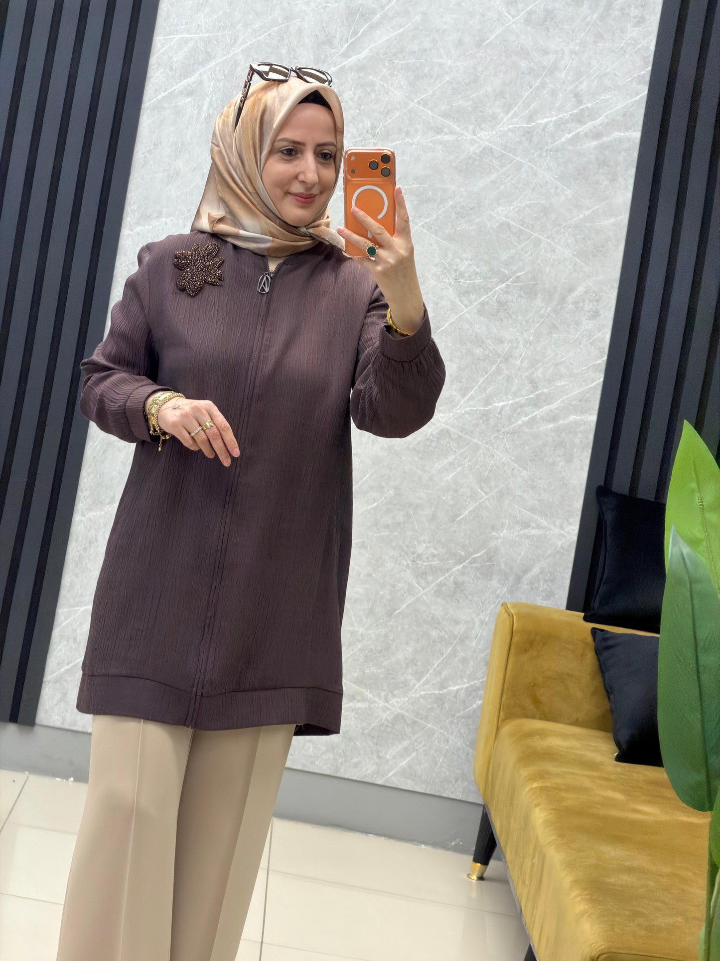 Armine taş işlemeli ceket
Kod:26YT520