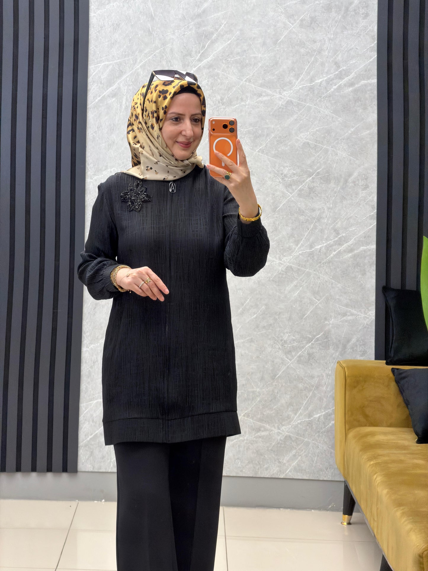 Armine taş işlemeli ceket
Kod:26YT520
