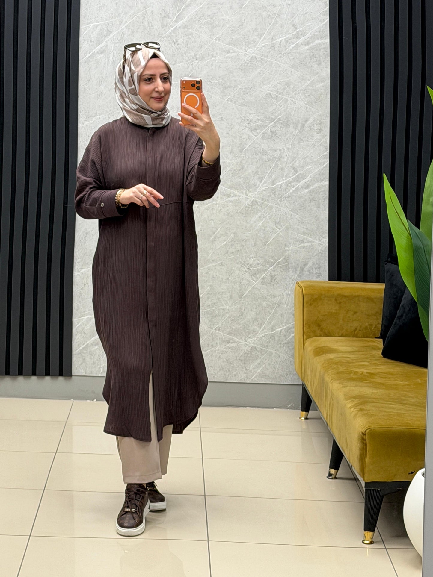 Armine trend uzun boy gofre kumas gizli düğmeli tunik 
Kod: 26yt416