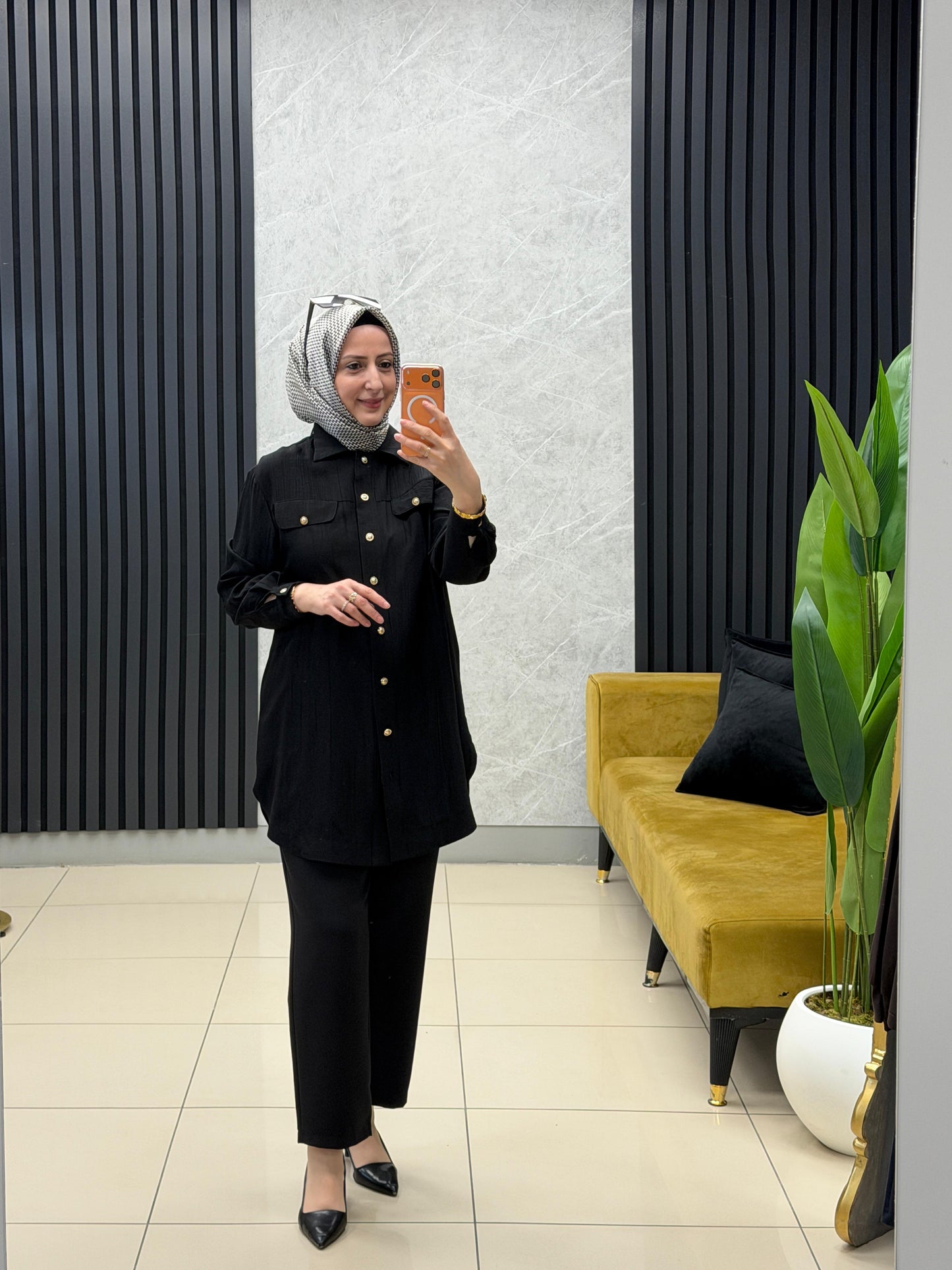 Armine gold düğmeli tunik
Kodu:26YT463