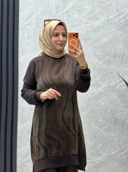 Ayşe Akay Modal kumaş ipek kupra pantolonlu takım.
Kodu:1010