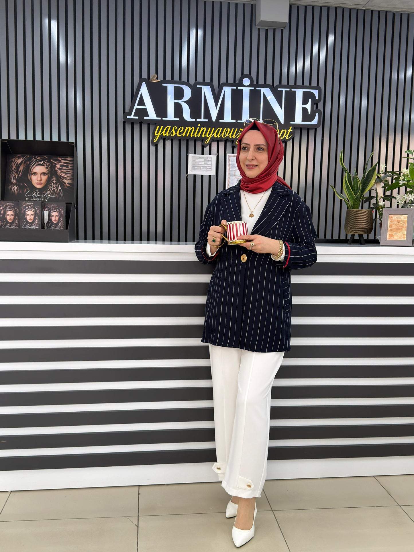 Armine çizgili spor ceketli pantolonlu takım. kod: 26YT643